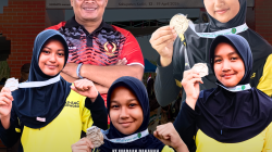 Atlet Panahan Putri ( Dafania Nensi Adiva ) raih Emas Divisi Barebow Aduan Individu di Jatim Series Stage 1 Kediri